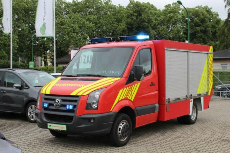 Rot Gebraucht 2007 VW Crafter Van | 7.800 € (Guter Preis) - Bild 1/4