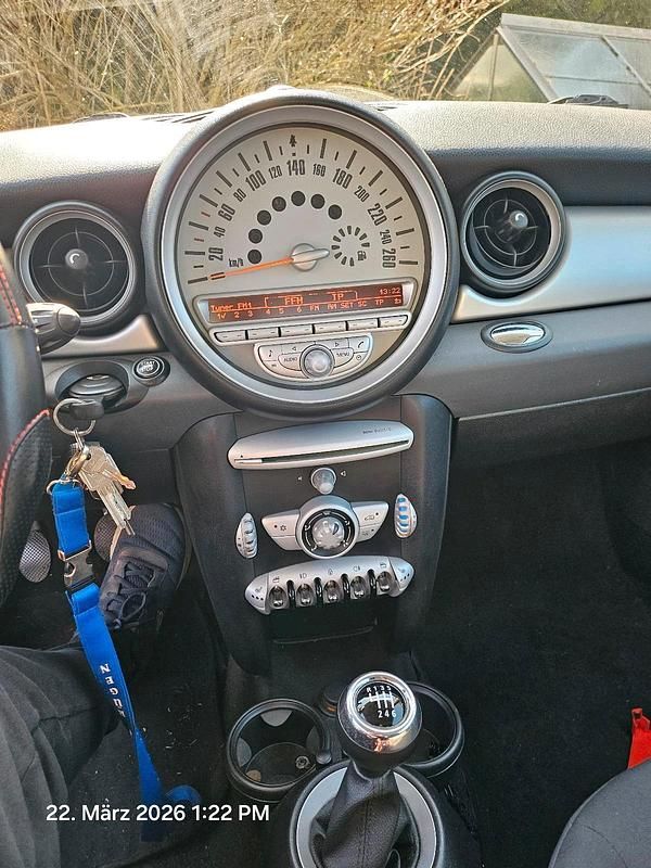 Second-hand Mini ONE 75 CP (55 kW) 2010 Bej Hatchback