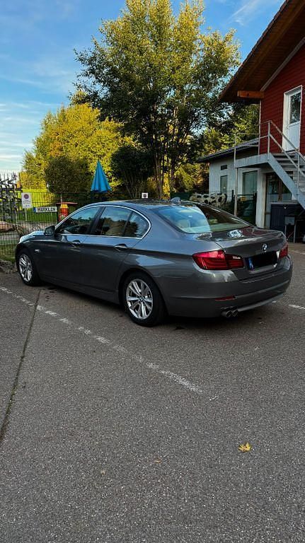 Gebraucht BMW 525 Performance 204 PS (150 kW) 2010 Grau Limousine
