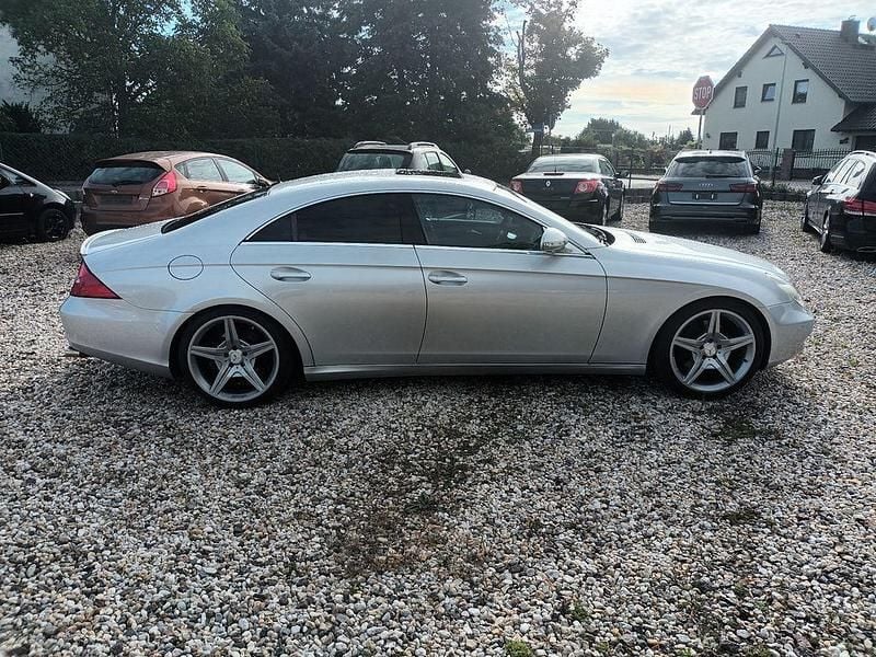 Gebraucht Mercedes CLS500 306 PS (225 kW) 2005 Silber Coupé