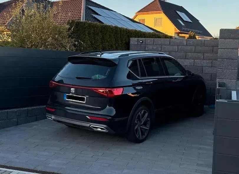 Gebraucht Seat Tarraco FR 150 PS (110 kW) 2024 Schwarz SUV