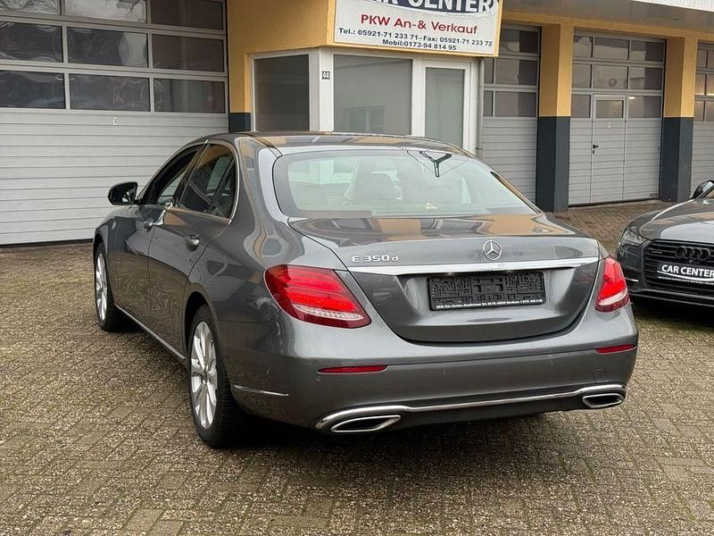 Gebraucht Mercedes E350 Exclusive 258 PS (189 kW) 2016 Grau Limousine