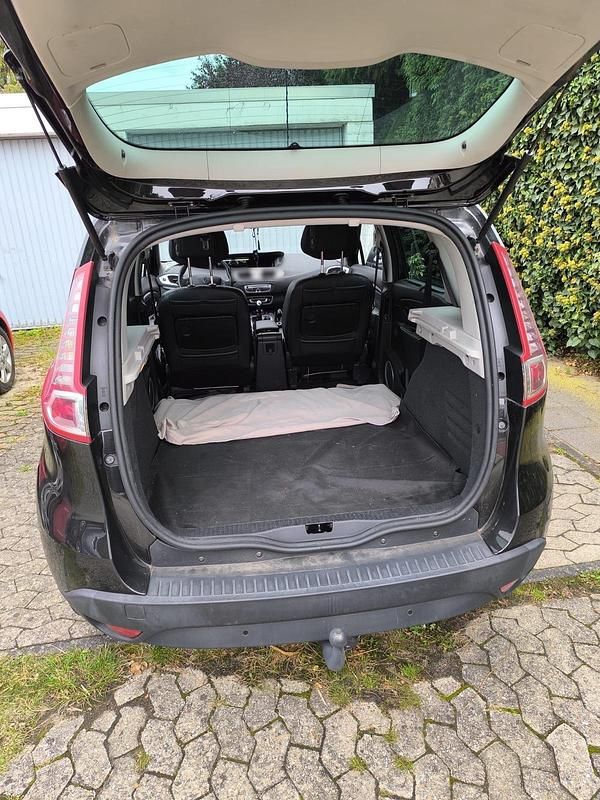 Gebraucht Renault Mégane III 132 PS (97 kW) 2010 Schwarz Kleinwagen