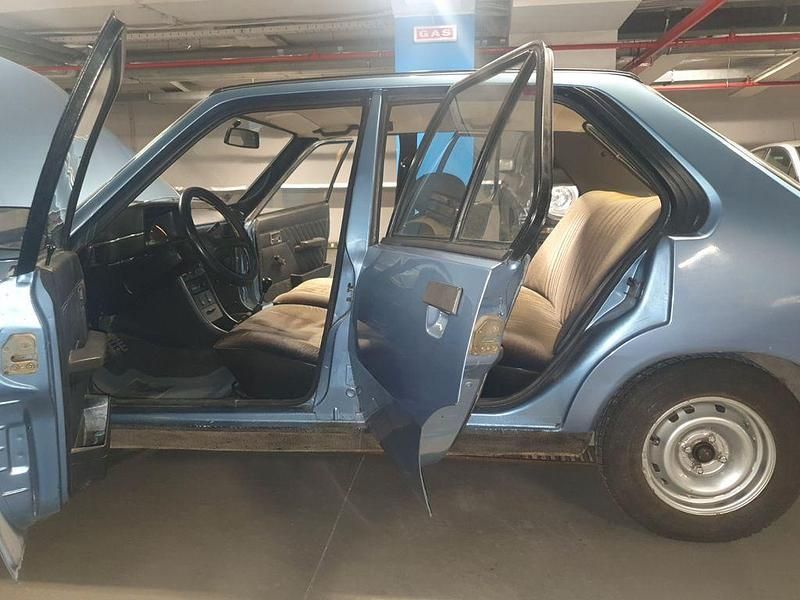 Gebraucht Renault R18 67 PS (49 kW) 1983 Blau Limousine