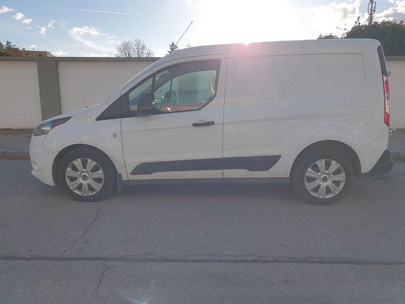 Gebraucht Ford Transit Connect 120 PS (88 kW) 2018 Weiß Van / Kleinbus