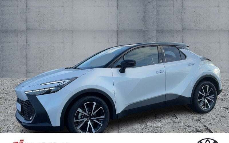 Platinumweiß perleffekt/dach schwarz Gebraucht 2023 Toyota C-HR Team SUV | 27.990 € (Guter Preis) - Bild 1/4