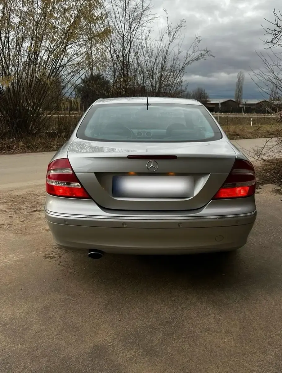 Gebraucht Mercedes CLK240 170 PS (125 kW) 2002 Silber Coupé