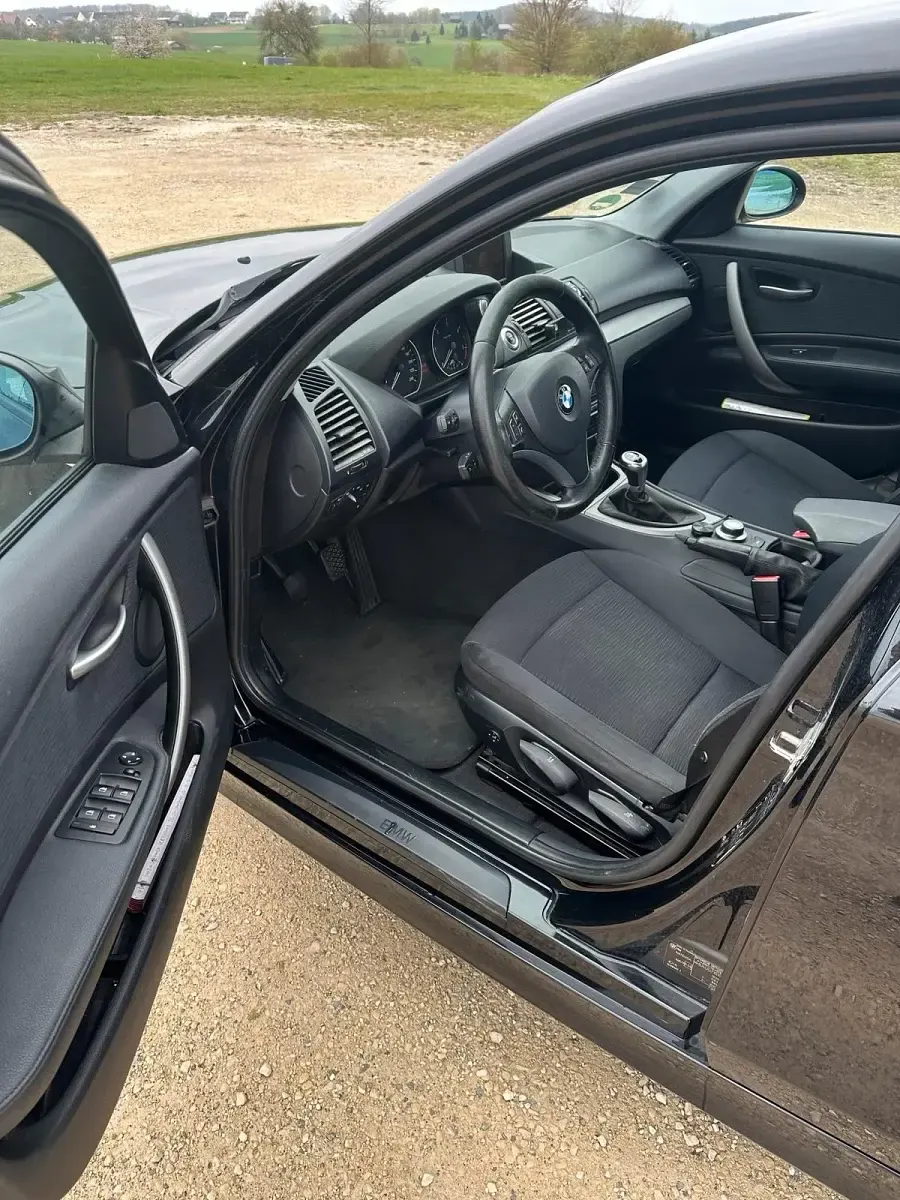 Gebraucht BMW 118 143 PS (105 kW) 2007 Schwarz Kleinwagen