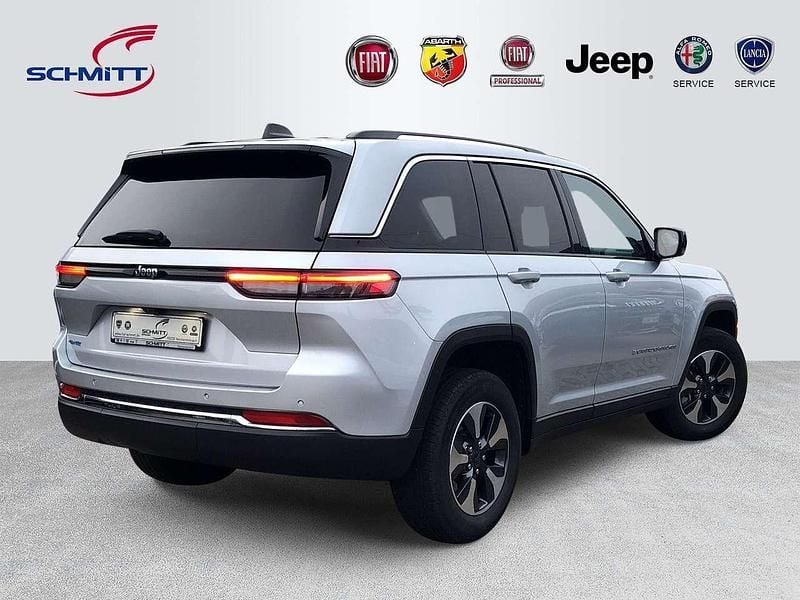 Gebraucht Jeep Grand Cherokee Limited 272 PS (200 kW) 2023 Silver zynith SUV