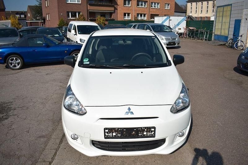 Gebraucht Mitsubishi Space Star Classic Collection 71 PS (52 kW) 2014 Weiß Van / Kleinbus