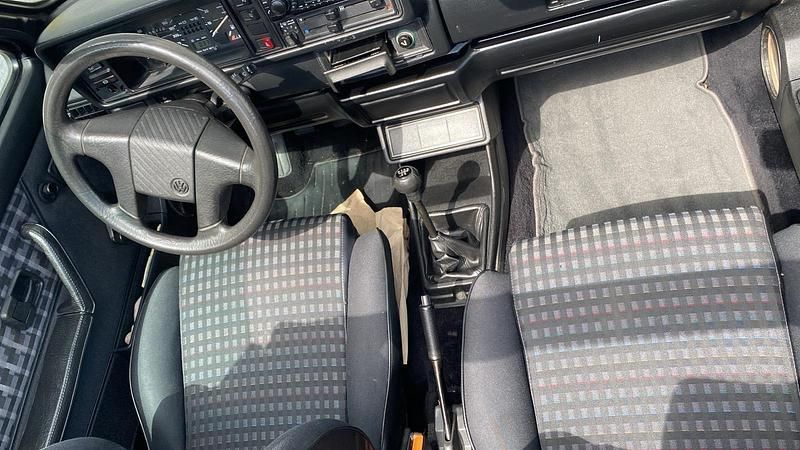 Gebraucht VW Golf Cabriolet 90 PS (66 kW) 1991 Schwarz Cabrio
