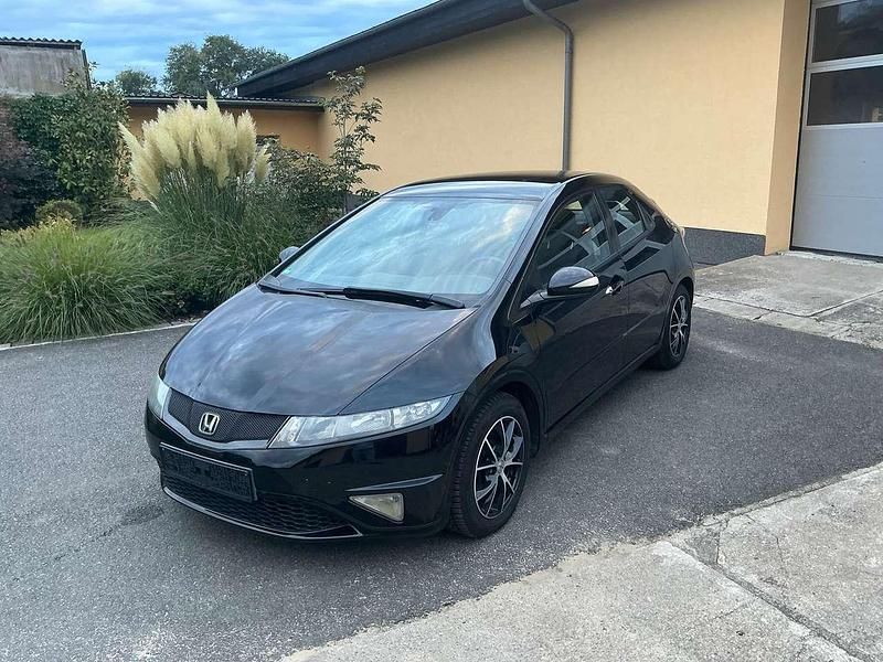 Crystal black Gebraucht 2010 Honda Civic Sport Kleinwagen | 5.998 € (Fairer Preis) - Bild 1/4