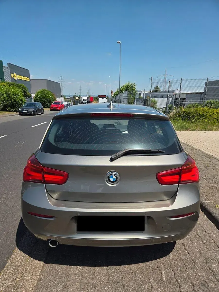 Gebraucht BMW 116 Efficient Dynamics 116 PS (85 kW) 2017 Grau Kleinwagen