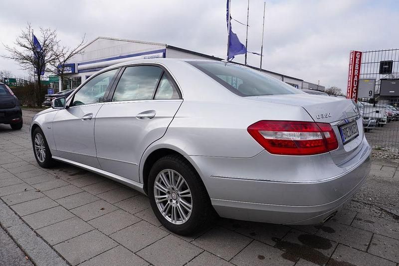 Gebraucht Mercedes E350 292 PS (214 kW) 2009 Silber Limousine