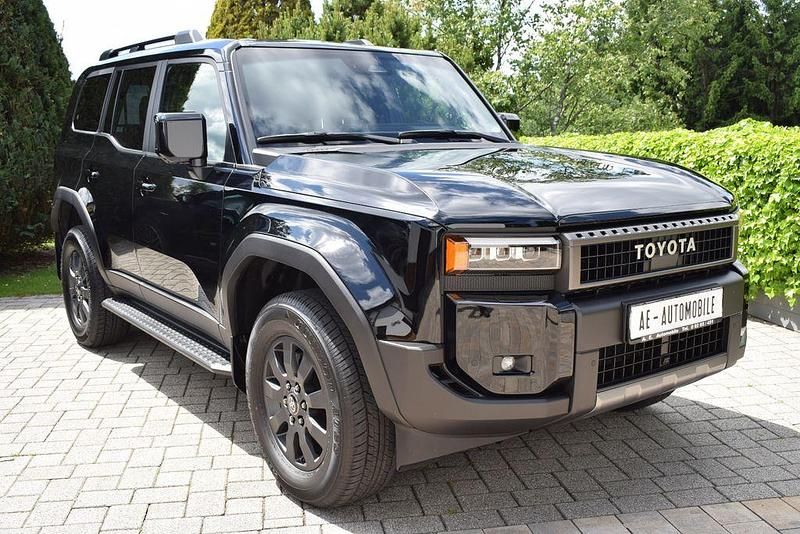 Neu Toyota Land Cruiser Executive 205 PS (150 kW) 2026 Schwarz SUV