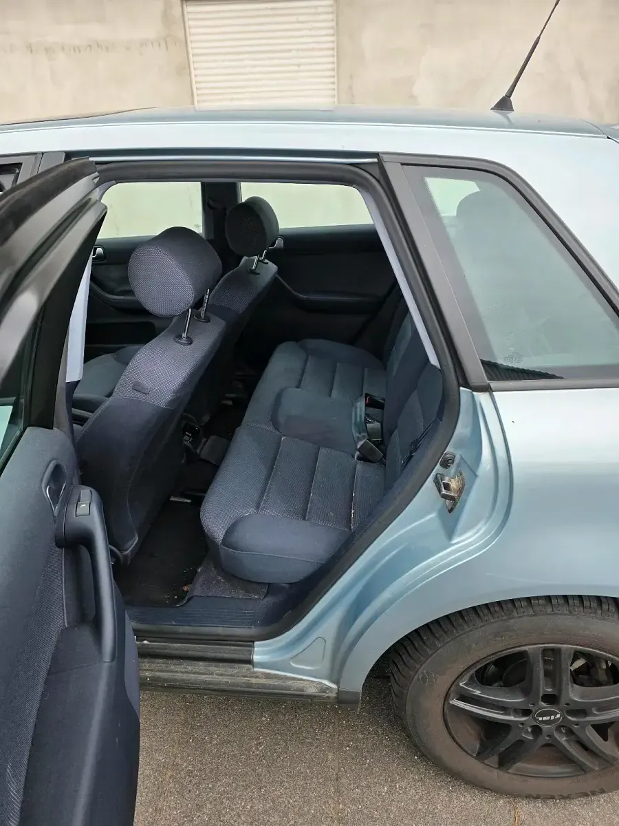 Gebraucht Audi A3 125 PS (91 kW) 2003 Blau Kleinwagen