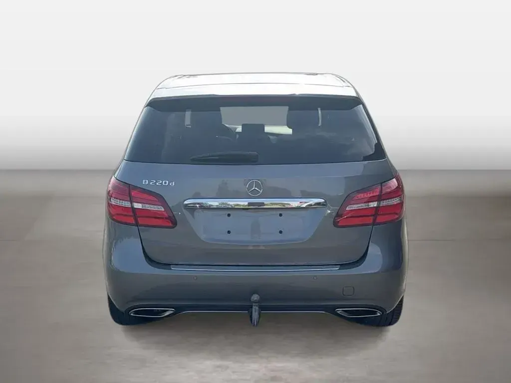 Gebraucht Mercedes B220 Edition 177 PS (130 kW) 2018 Grau Kleinwagen