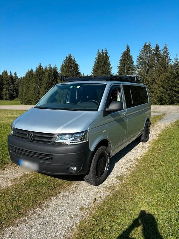 Silber Gebraucht 2014 VW T5 Van | 36.800 € - Bild 1/4
