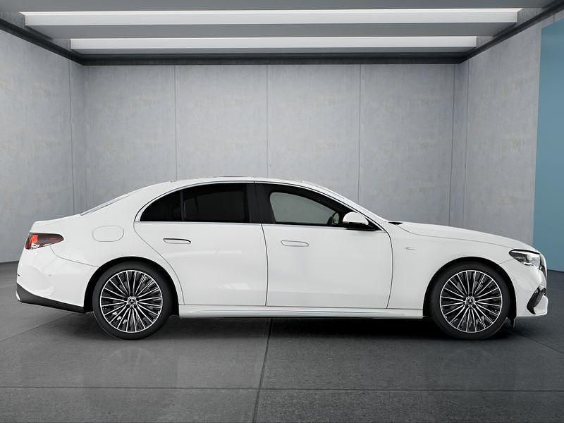 Second-hand Mercedes E400 252 CP (185 kW) 2025 Alb Berlinǎ