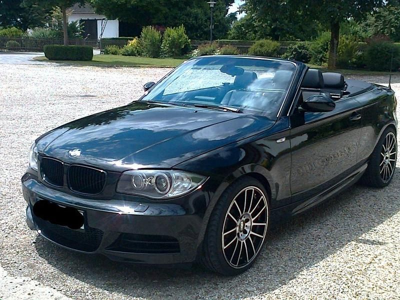 Schwarz Gebraucht 2008 BMW 135 Cabriolet Performance Cabrio | 22.200 € (Fairer Preis) - Bild 1/4