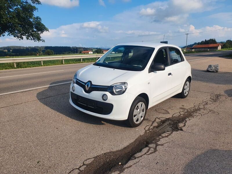 Weiß Gebraucht 2017 Renault Twingo SE Kleinwagen | 6.500 € (Guter Preis) - Bild 1/4