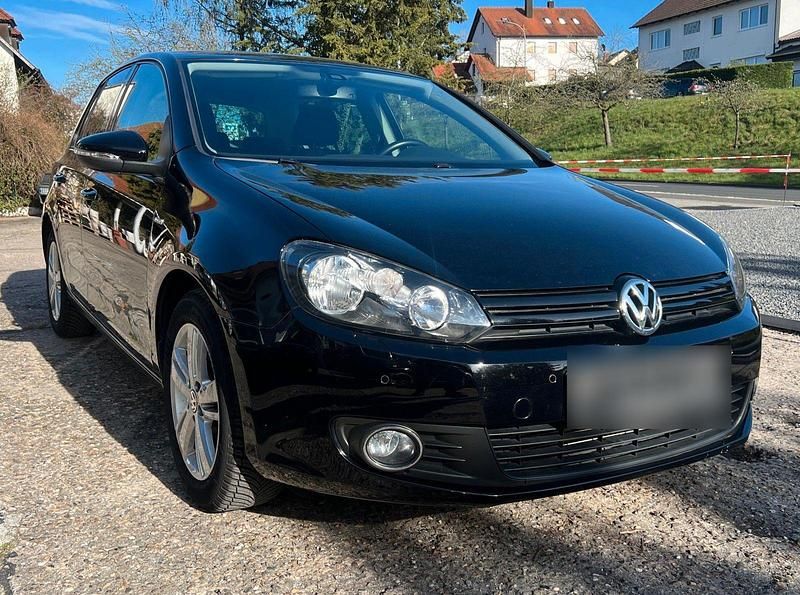Gebraucht VW Golf VII Match 105 PS (77 kW) 2012 Schwarz Limousine