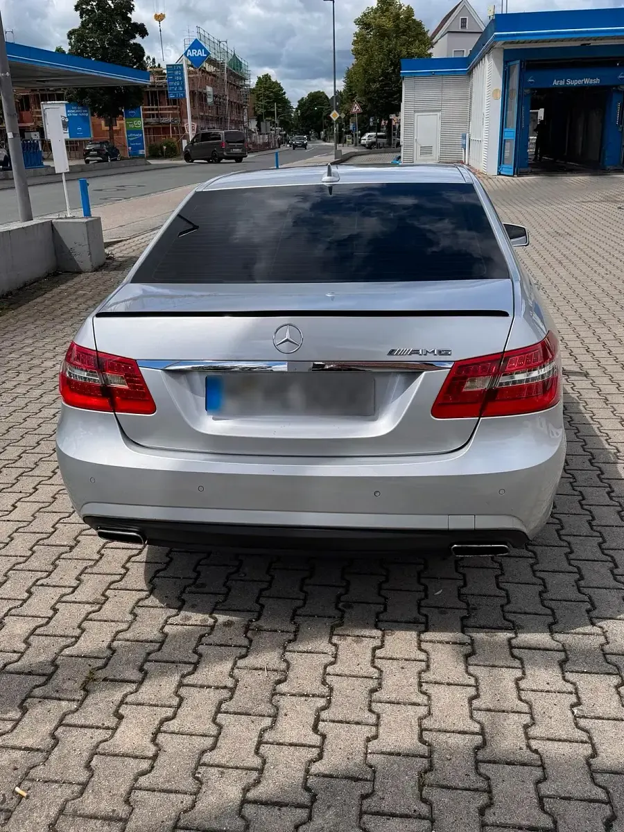 Gebraucht Mercedes E250 204 PS (150 kW) 2012 Limousine
