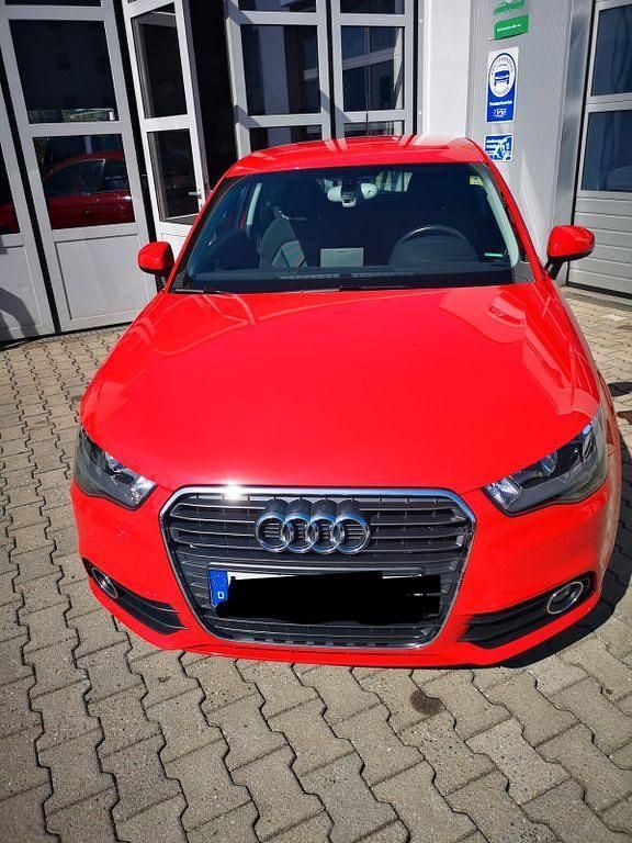 Rot Gebraucht 2010 Audi A1 Ambition Kleinwagen | 6.200 € (Guter Preis) - Bild 1/4
