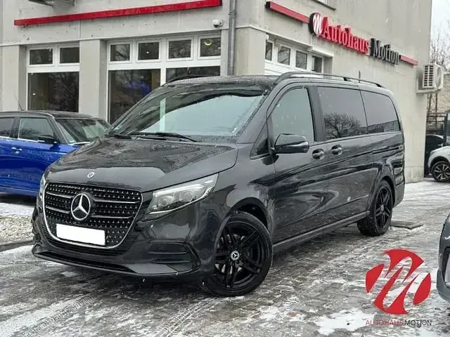 Gebraucht Mercedes V300 Exclusive 237 PS (174 kW) 2024 Grau Van / Kleinbus