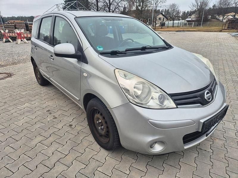 Gebraucht Nissan Note Acenta 88 PS (64 kW) 2011 Silber Kleinwagen