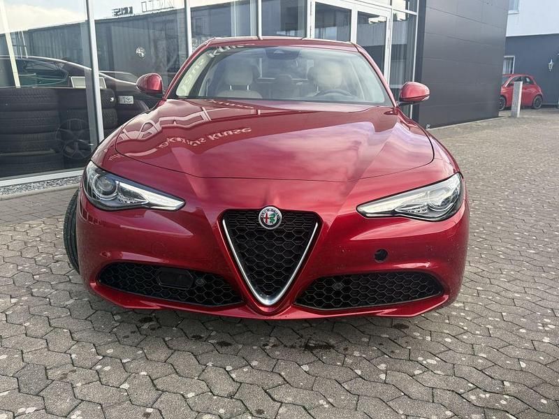 Gebraucht Alfa Romeo Giulia 200 PS (147 kW) 2021 Rot Limousine