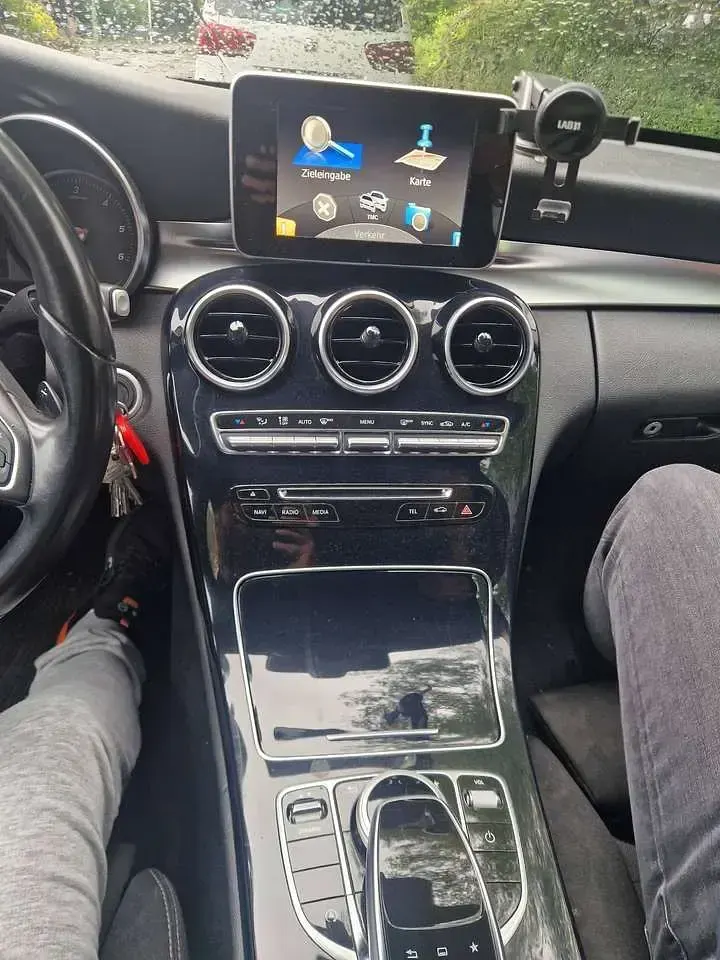 Second-hand Mercedes C220 170 CP (125 kW) 2015 Negru Break