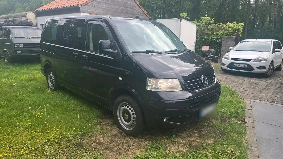 Gebraucht VW Multivan 131 PS (96 kW) 2006 Schwarz Van / Kleinbus