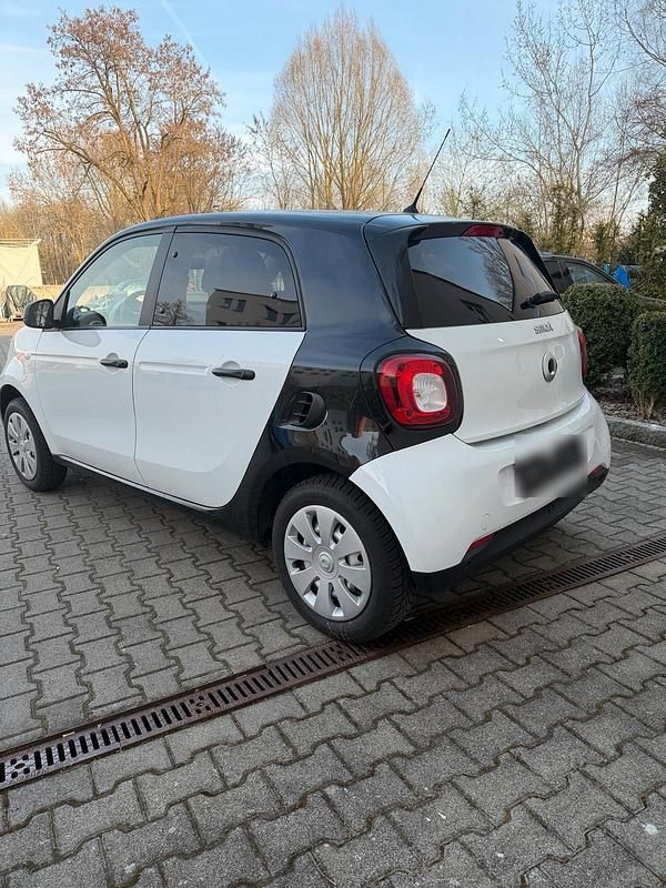 Gebraucht Smart ForFour 90 PS (66 kW) 2018 Weiß Kleinwagen