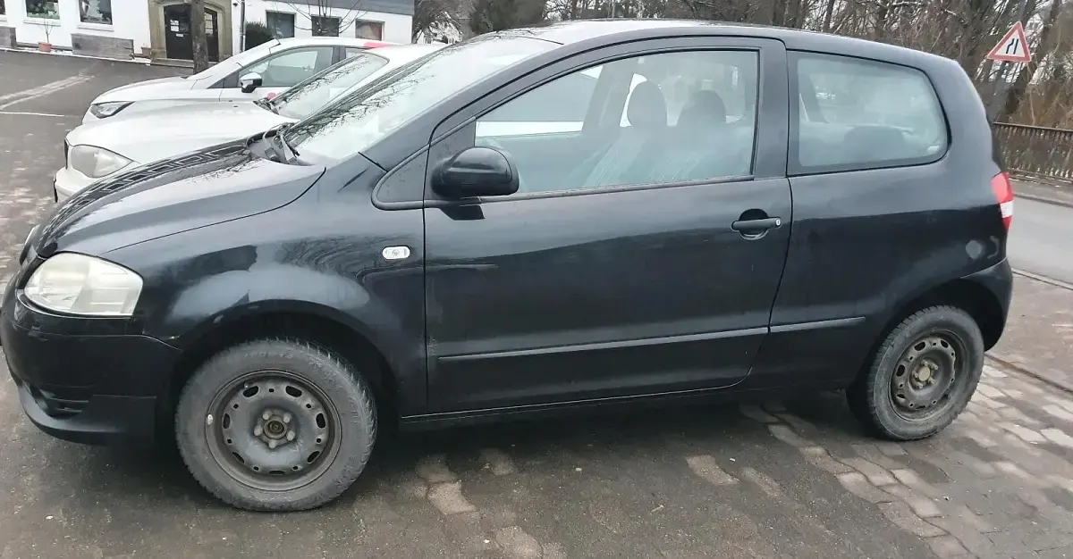 Usado VW Fox 55 CV (40 kW) 2005 Negro Utilitario