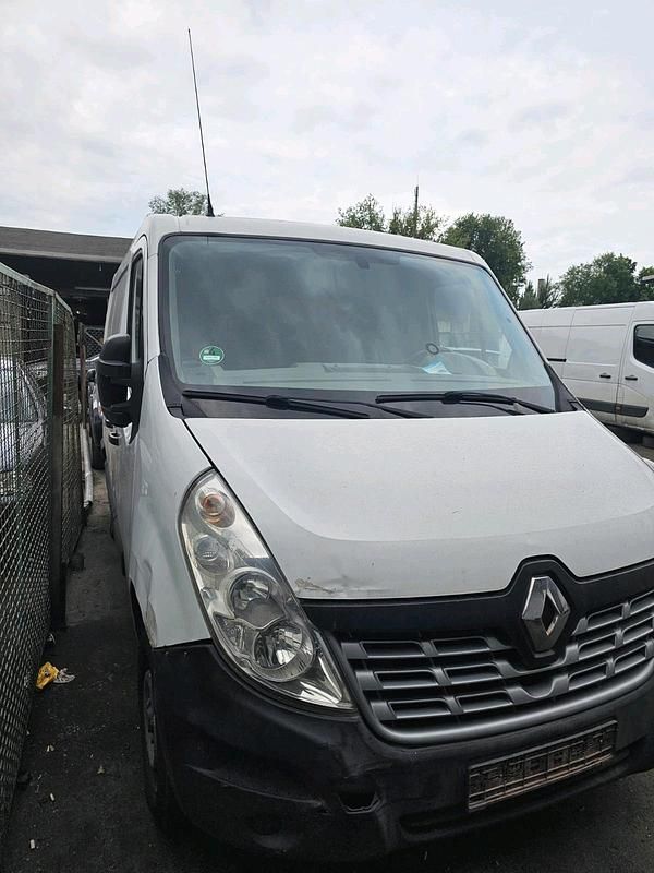Weiß Gebraucht 2015 Renault Master Van | 5.180 € - Bild 1/3