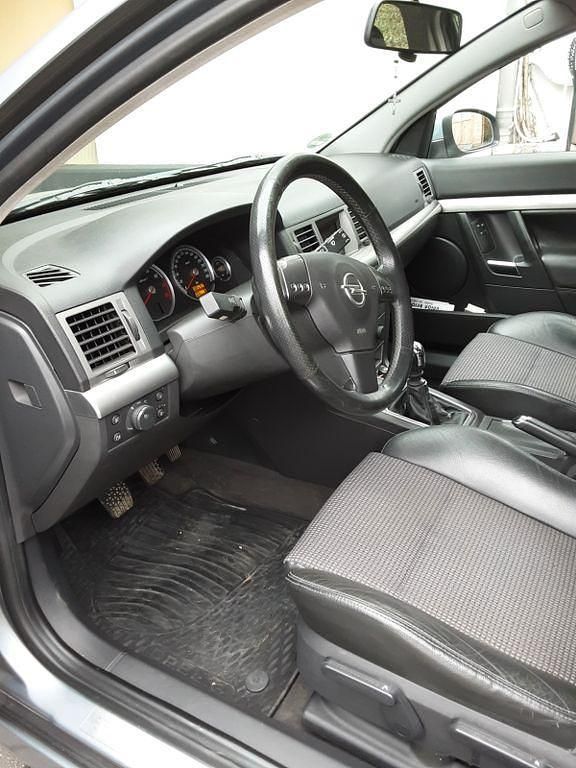 Gebraucht Opel Vectra GTS 155 PS (114 kW) 2004 Grau Limousine