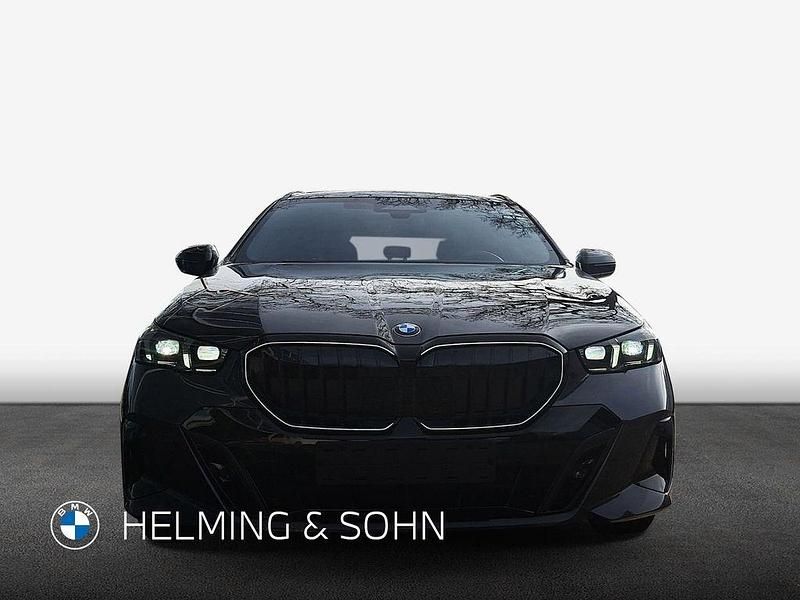 Neu BMW 540 M Sport 303 PS (222 kW) 2026 Grau Kombi