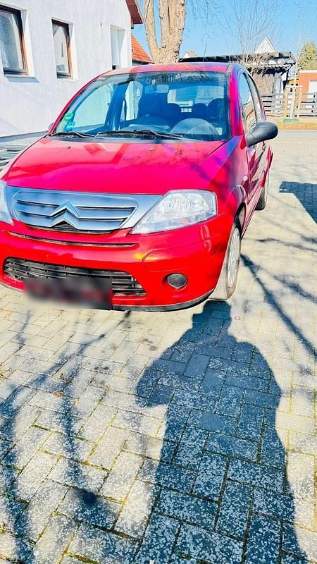 Gebraucht Citroën C3 60 PS (44 kW) 2008 Rot Limousine