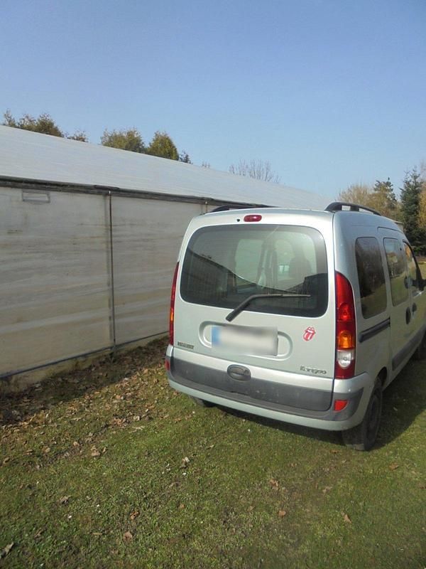 Gebraucht Renault Kangoo 75 PS (55 kW) 2008 Silber Van / Kleinbus