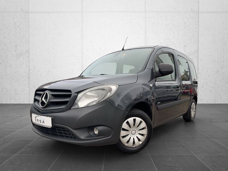 Grau Gebraucht 2012 Mercedes Citan 109 Kombi | 5.999 € (Etwas zu teuer) - Bild 1/4