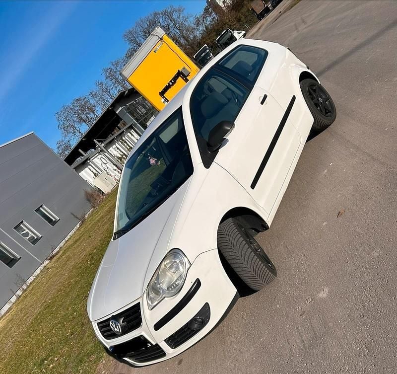 Used VW Polo 80 HP (58 kW) 2007 White Hatchback
