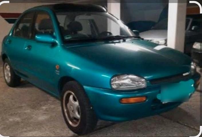 Blau Gebraucht 1991 Mazda 121 Kleinwagen | 1.000 € - Bild 1/4