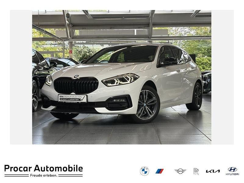 Alpinweiß uni Gebraucht 2022 BMW 118 Sport Line Kleinwagen | 21.190 € (Guter Preis) - Bild 1/4