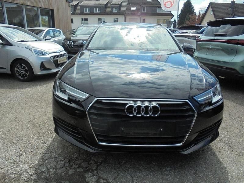 Usata Audi A4 Basis 150 CV (110 kW) 2017 Nero Station wagon