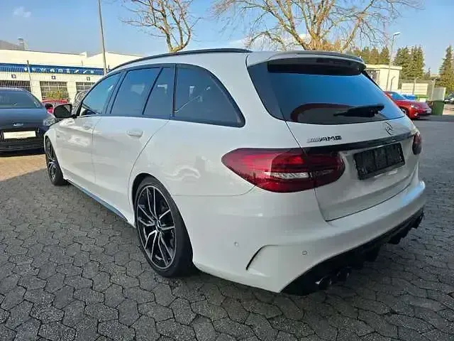 Gebraucht Mercedes C43 AMG AMG 390 PS (286 kW) 2019 Weiß Kombi