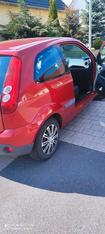 Gebraucht Ford Fiesta 78 PS (57 kW) 2006 Orange Kleinwagen
