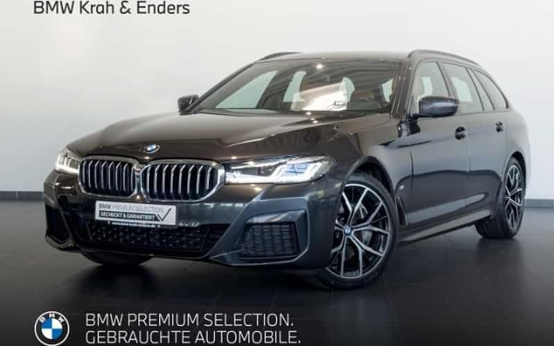 Grau Gebraucht 2022 BMW 540 Shadowline Kombi | 43.900 € (Guter Preis) - Bild 1/4