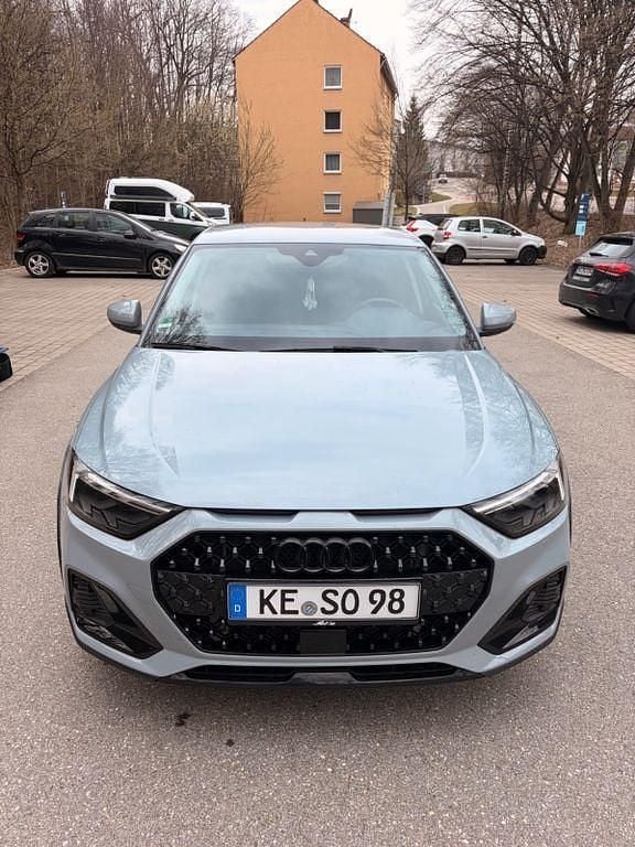 Gebraucht Audi A1 Sport 150 PS (110 kW) 2023 Grau SUV