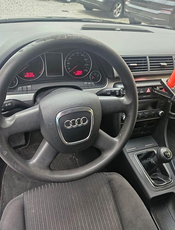 Gebraucht Audi A4 140 PS (102 kW) 2007 Schwarz Kombi
